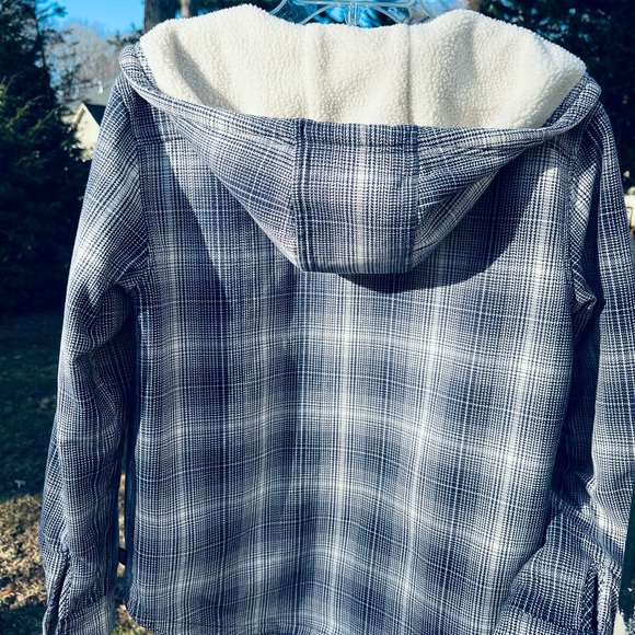 North Face Navy Blue Plaid Sherpa-Lined Hooded Jacket - Picture 3 of 6